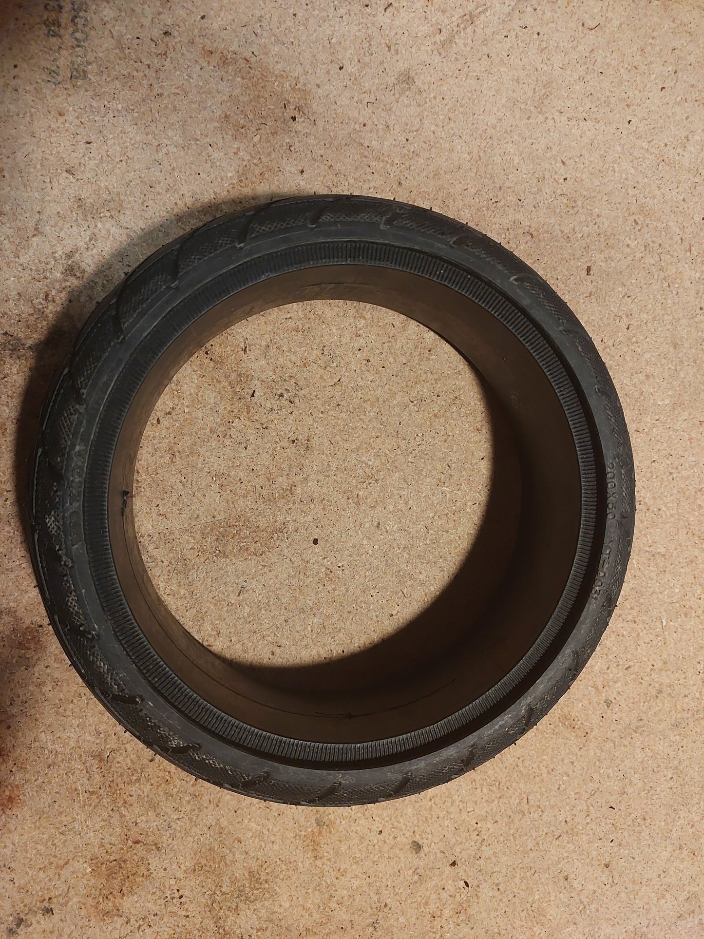 200*50 Solid tyre for es1/es2/es4
